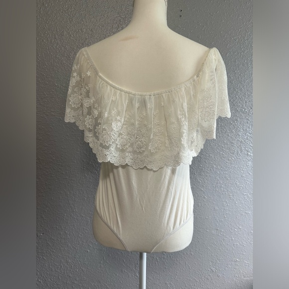 Lulus - Picture 4 of 4